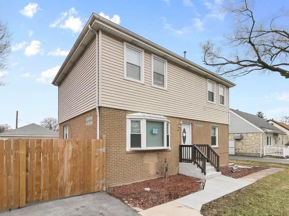 6837 S Roberts Rd, Bridgeview, IL 60455