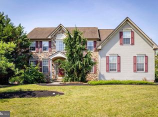 20 Greenshire Blvd, Schwenksville, PA 19473