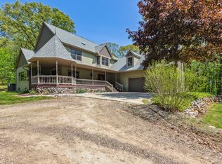 4177 Richman Farms Dr, Howell, MI 48843