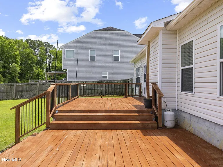 144 Backfield Pl — Photo 26