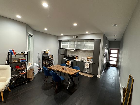 5th image of 1453 S Van Ness 1457a Ave