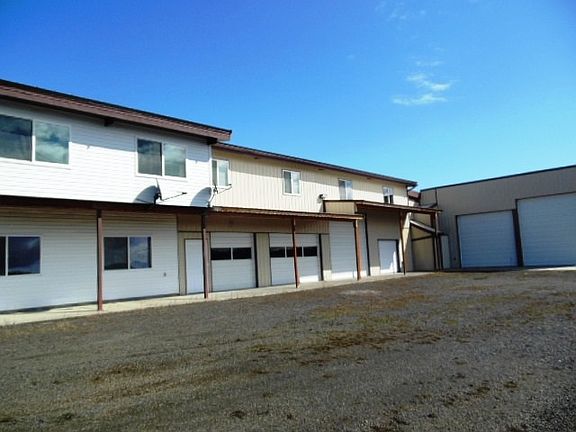 3rd image of 389 Pheasant Dr