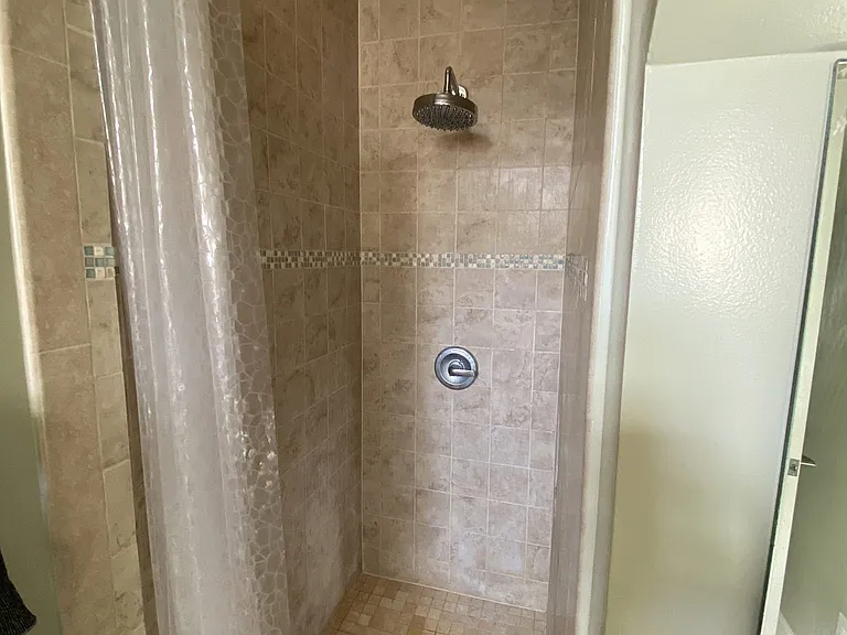 414 W Orange Ave — Photo 4
