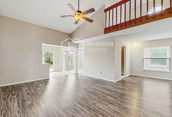 4th image of 12527 Newfield Dr