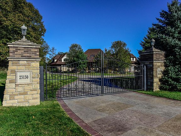5th image of 23130 Itasca Avenue Cir N