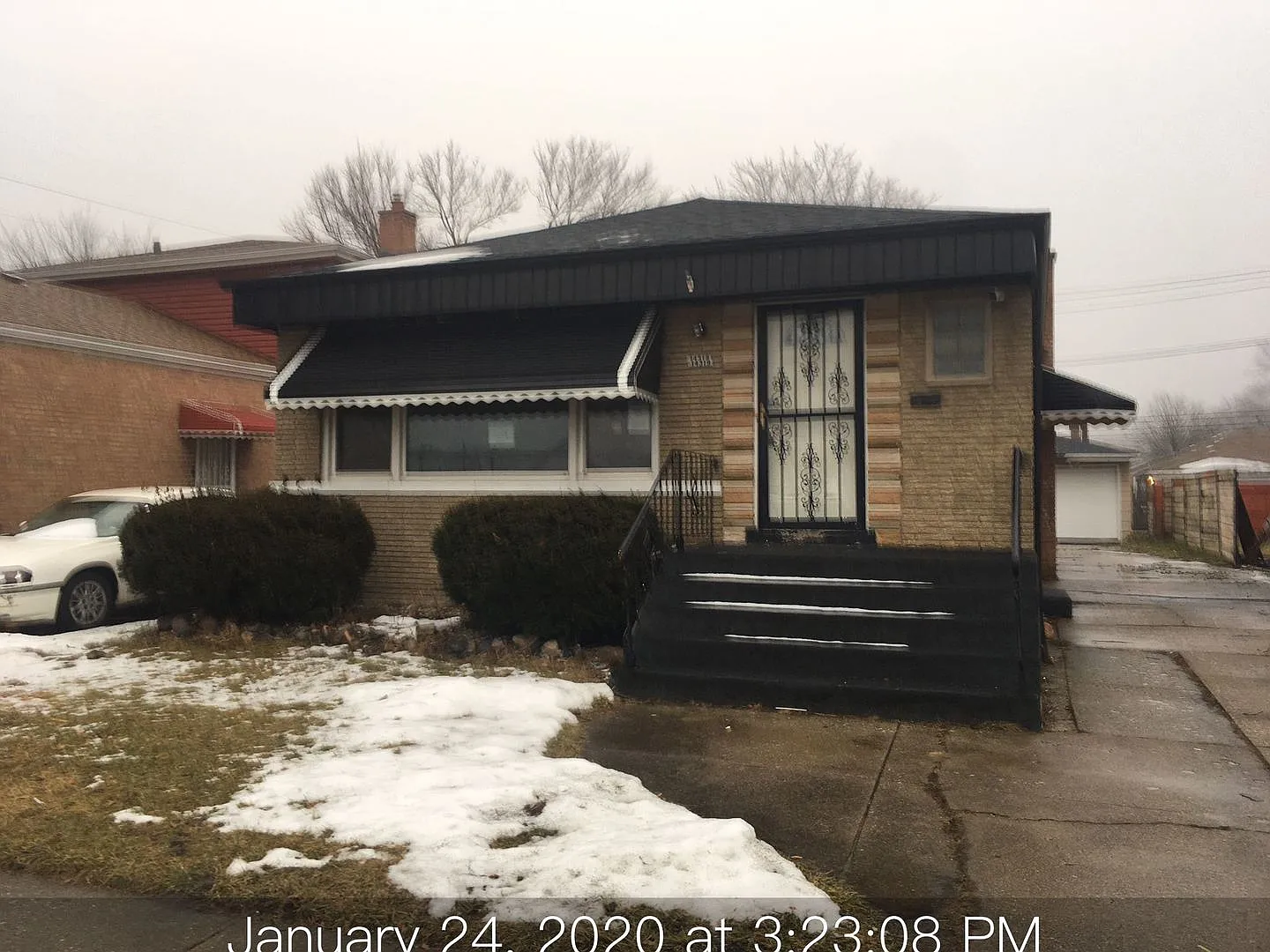 14319 S Yates Ave photo 1