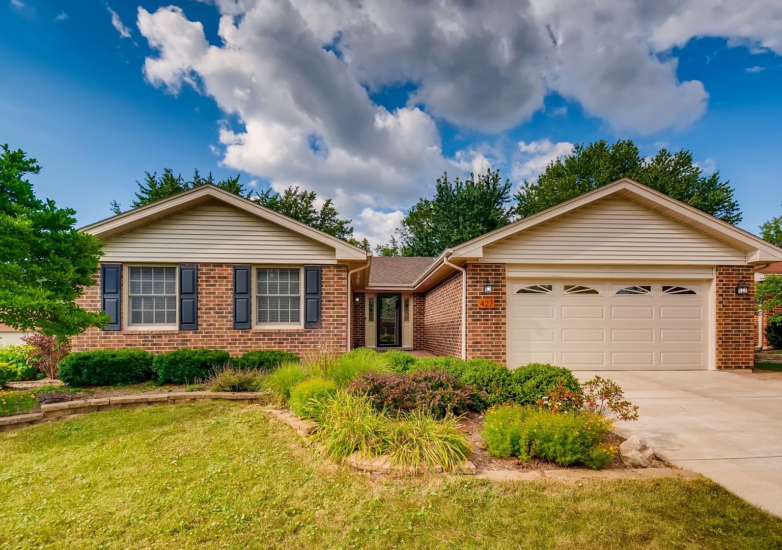 427 Farnham Ln, Wheaton, IL 60189 Zillow