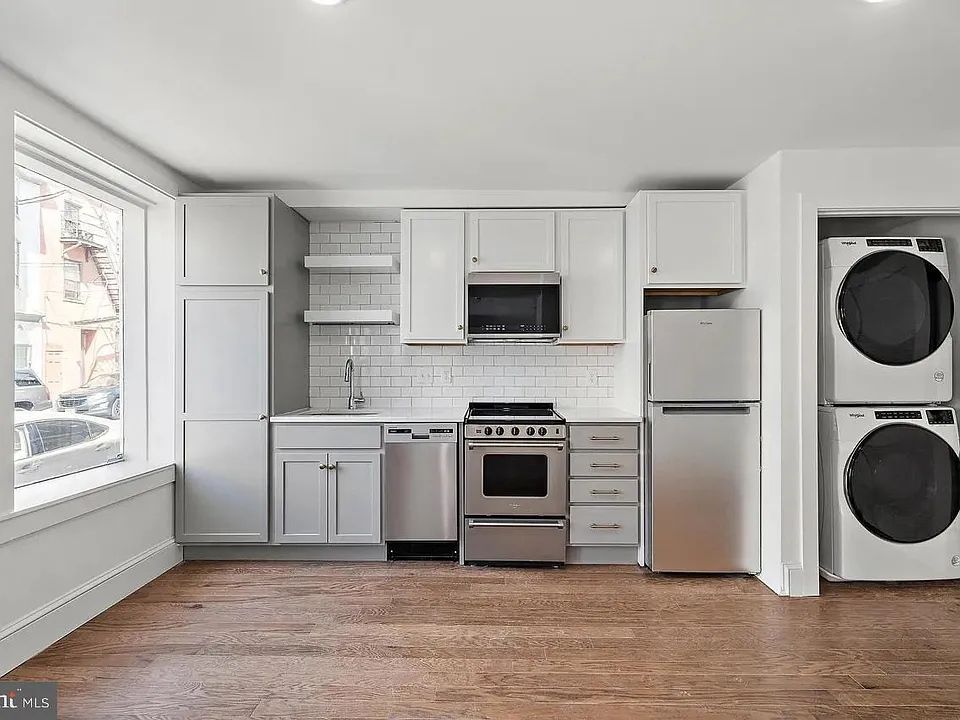 15 Girard St #103