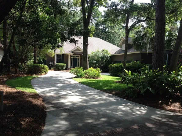 5 Masters Ct, Hilton Head Island, SC 29928