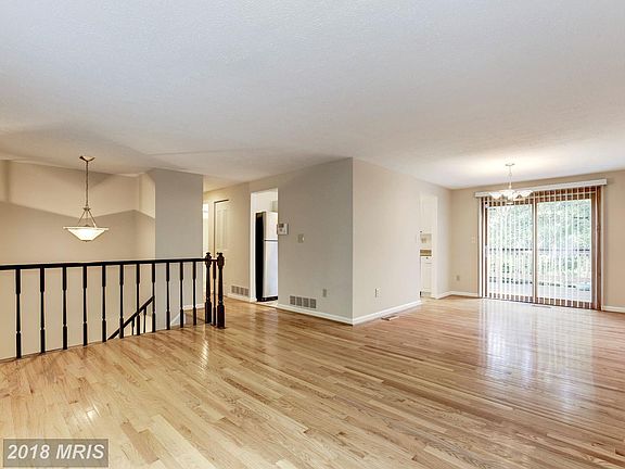 3rd image of 19041 Warrior Brook Dr