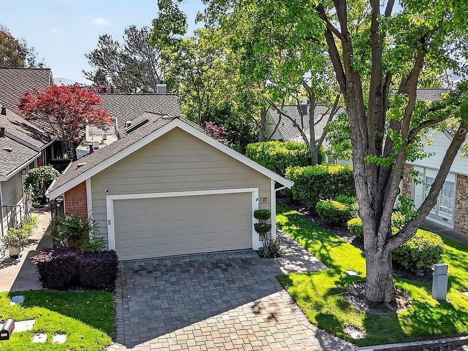 1st image of 531 Silver Lake Dr