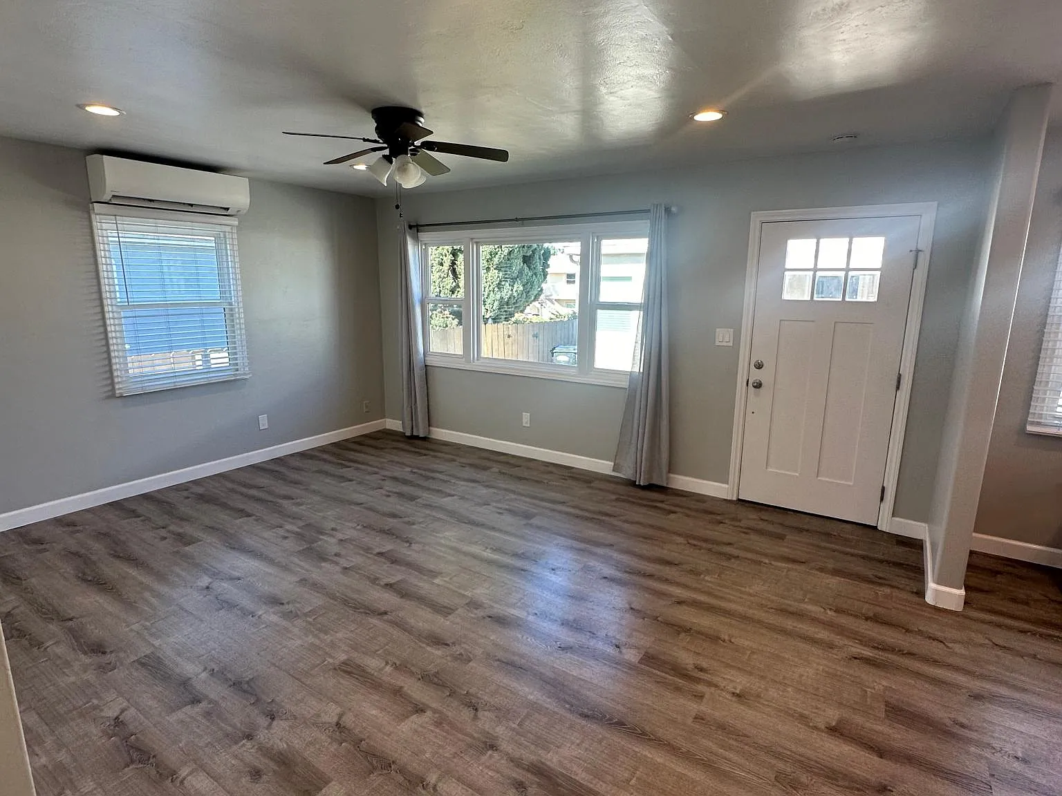 2 bed, 850 sqft, $3,100 — Photo 4