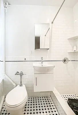 Rented by City Connections Realty | media 15