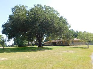 22 Stonefield Dr, Purvis, MS 39475