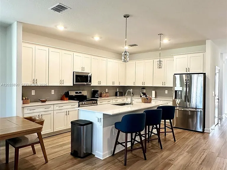 1217 Reunion Village Blvd — Photo 5