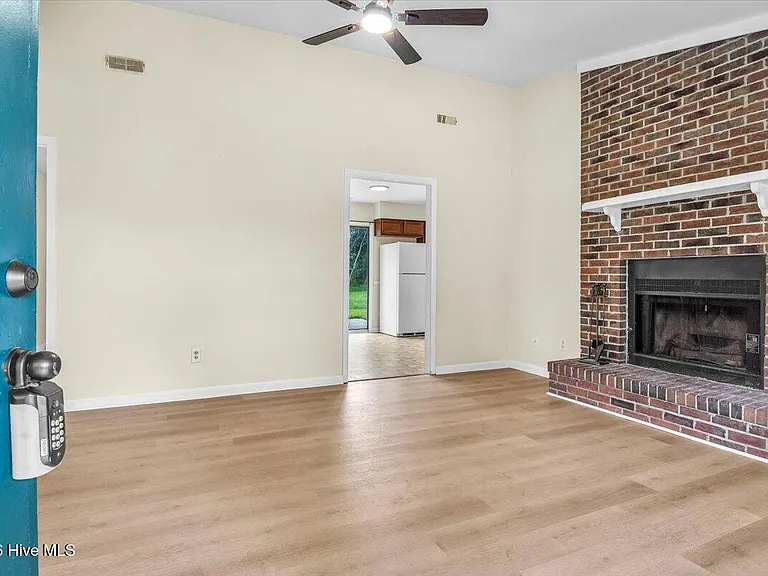 1019 Blue Leaf Pl — Photo 7