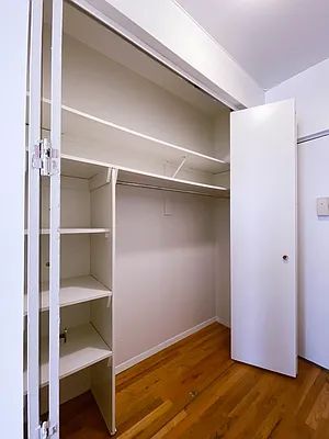 Rented by City Connections Realty | media 15