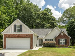 7140 Greenridge Dr, Loganville, GA 30052
