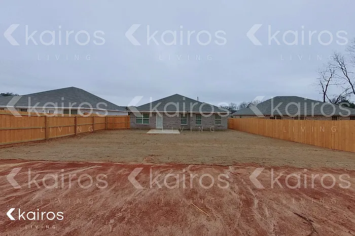 822 Heather Dr — Photo 18