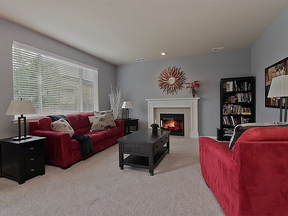 2nd image of 603 195th St SE
