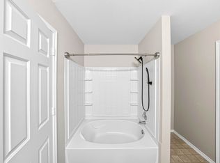 1656 Spice Spg, San Antonio, TX 78260