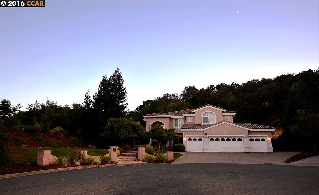 1281 Sunrise Ridge Dr photo 1