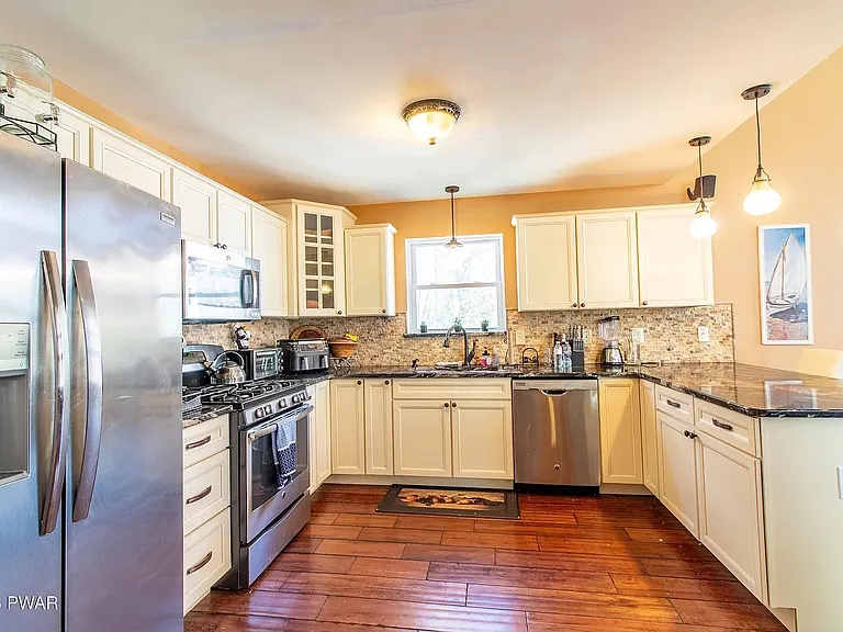 111 Woodcrest Dr — Photo 41