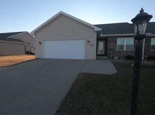 710 Dallas Rd, Washington, IL 61571