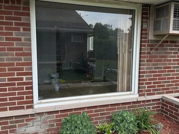 9419 Meyers Rd, Detroit, MI 48228