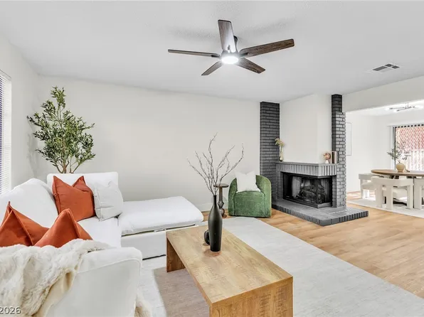 2415 Pickwick Dr, Henderson, NV 89014