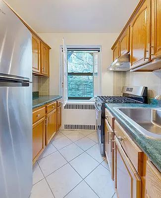 3rd image of 3015 Riverdale Ave APT 3B
