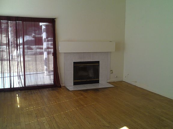 4th image of 23820 Via Olivia