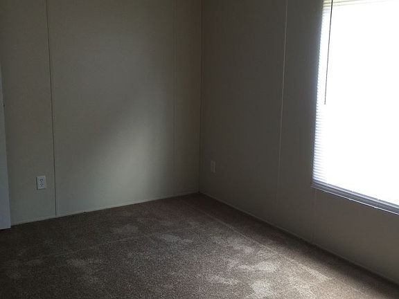 5th image of 203 Hilbert Dr Lot 5