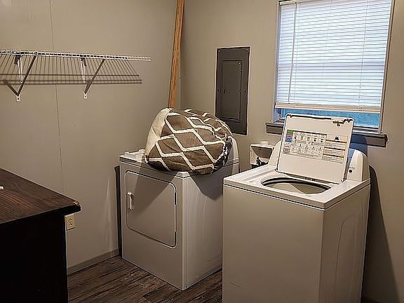 Laundry room/storage