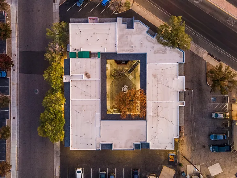 Modern 620 SF Updated 1 Bed Apts w/ Balconies in Ridgecrest — Photo 37