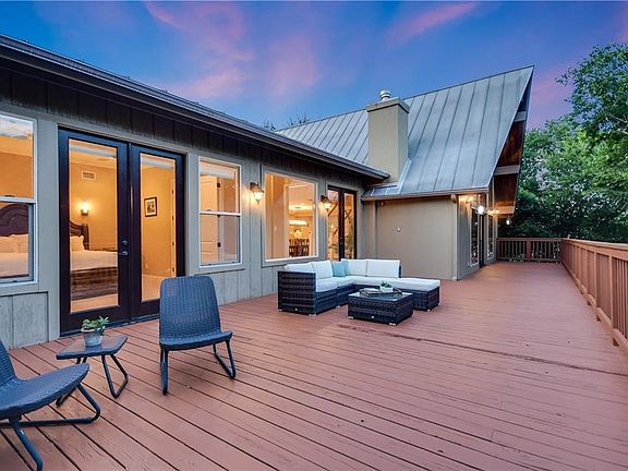4th image of 105 E Canyon Cir