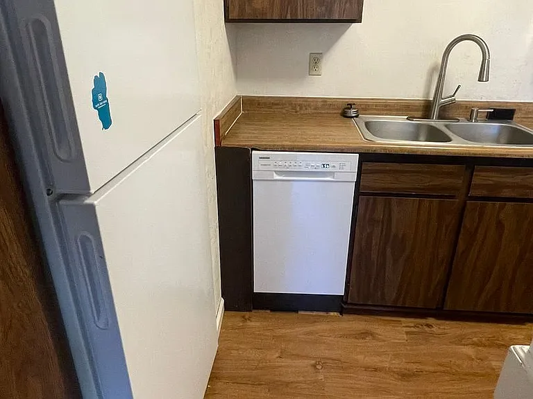 872 Tanager St #31 — Photo 7
