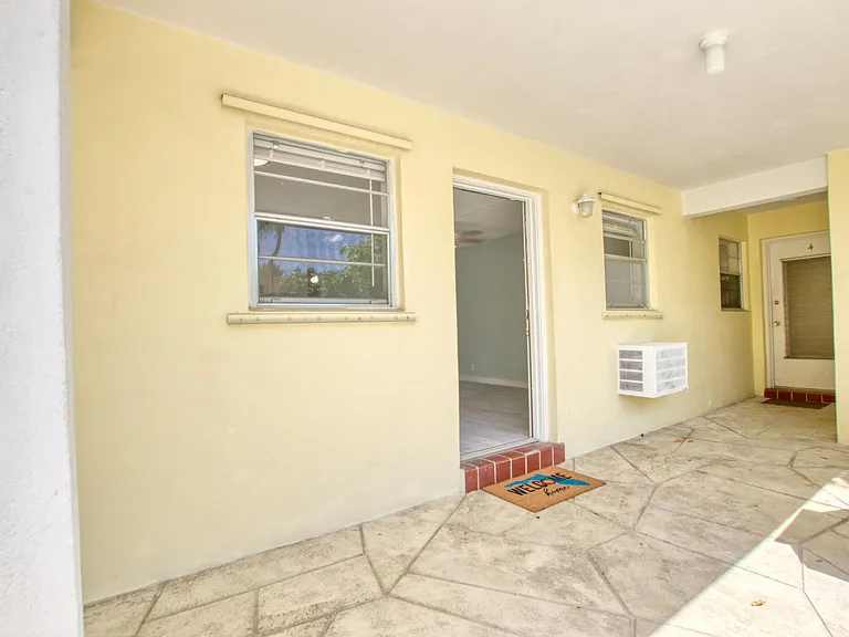 612 2nd Ave S #3 — Photo 4