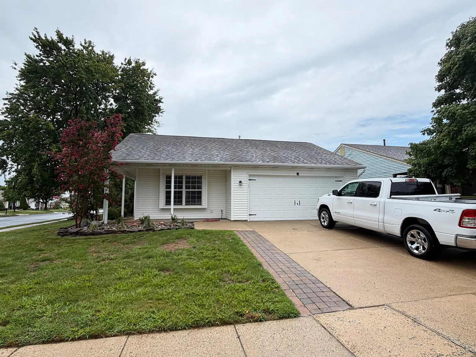 2 bed, 2.0 bath, 1415 sqft, $3,000 — Photo 4