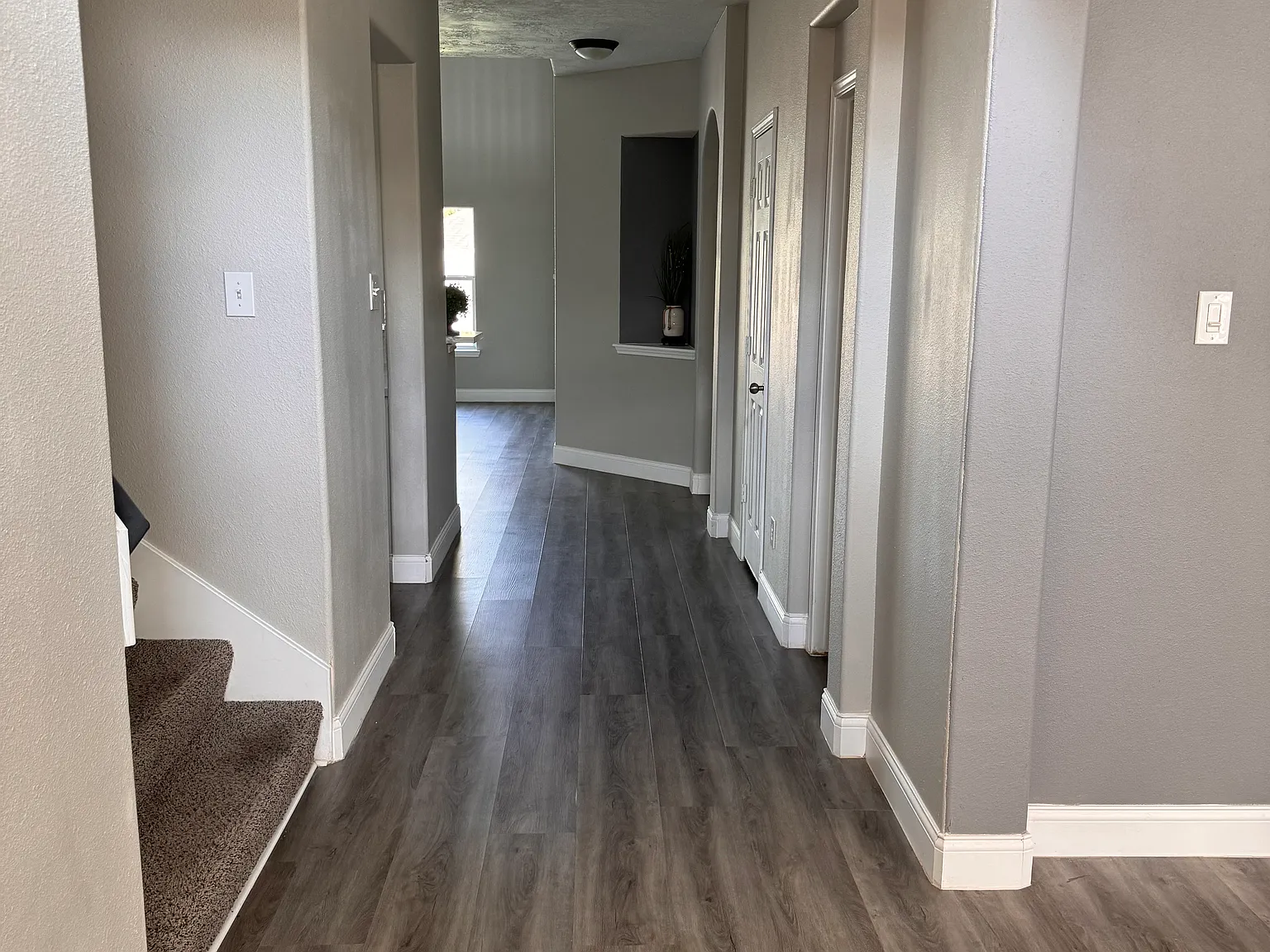 4 bed, 2.5 bath, 2773 sqft, $2,500 — Photo 3