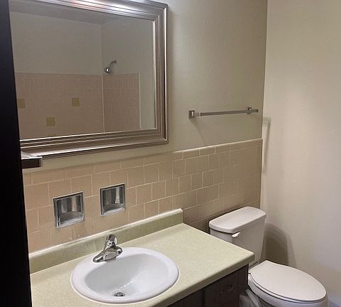 2nd image of 1400-1430 Nettie St #11510359