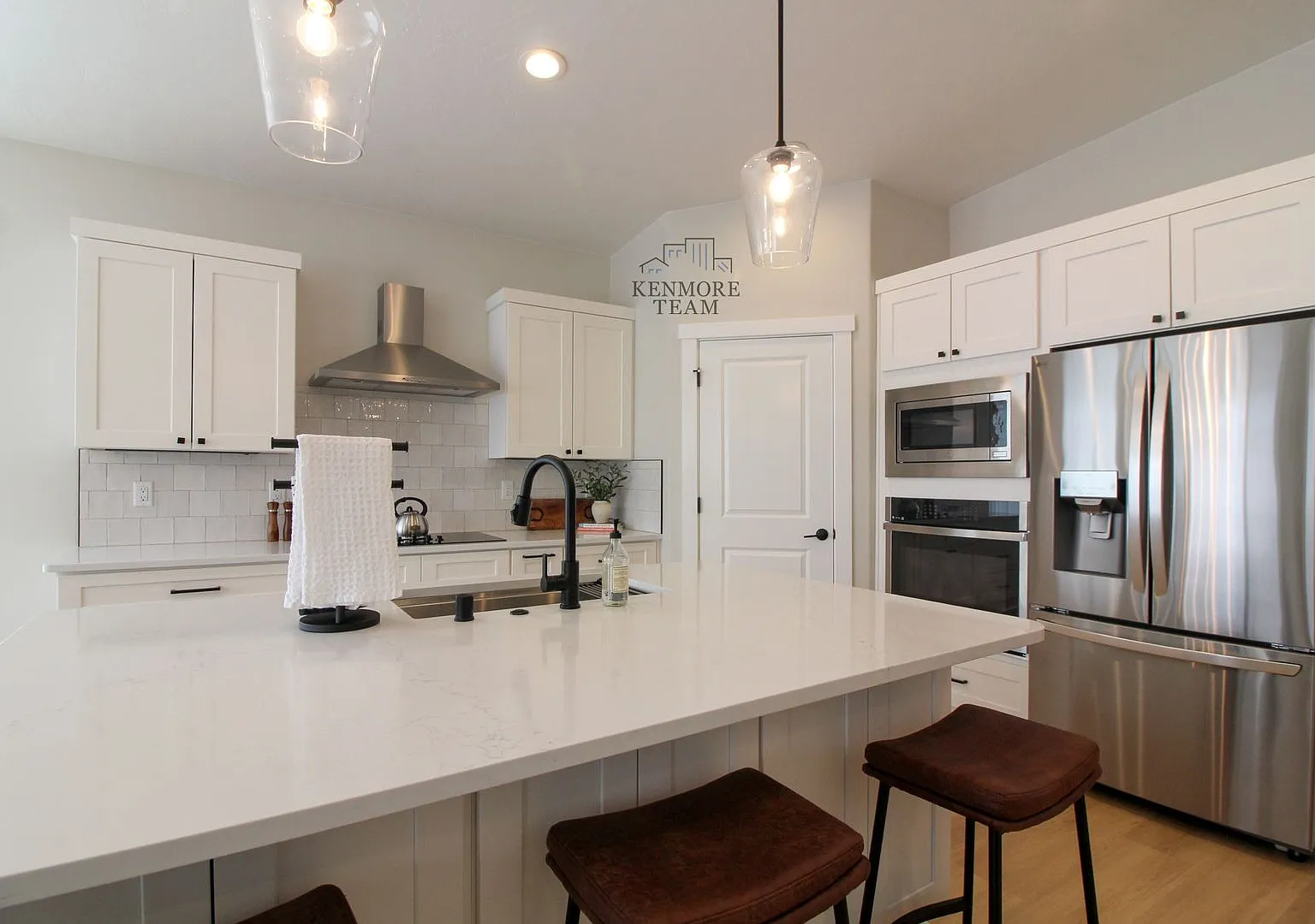 Furnished: 2 Bedroom, 2 Bath Home In West Richland — Photo 3