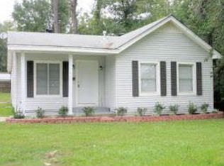 230 Russell St, Bridge City, TX 77611