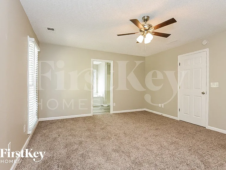2606 Loring Rd NW — Photo 9