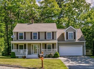 9 Stone Ledge Dr, Lewiston, ME 04240