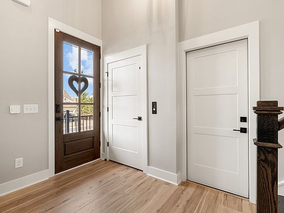 2nd image of 3007 Nichols Vale Ln