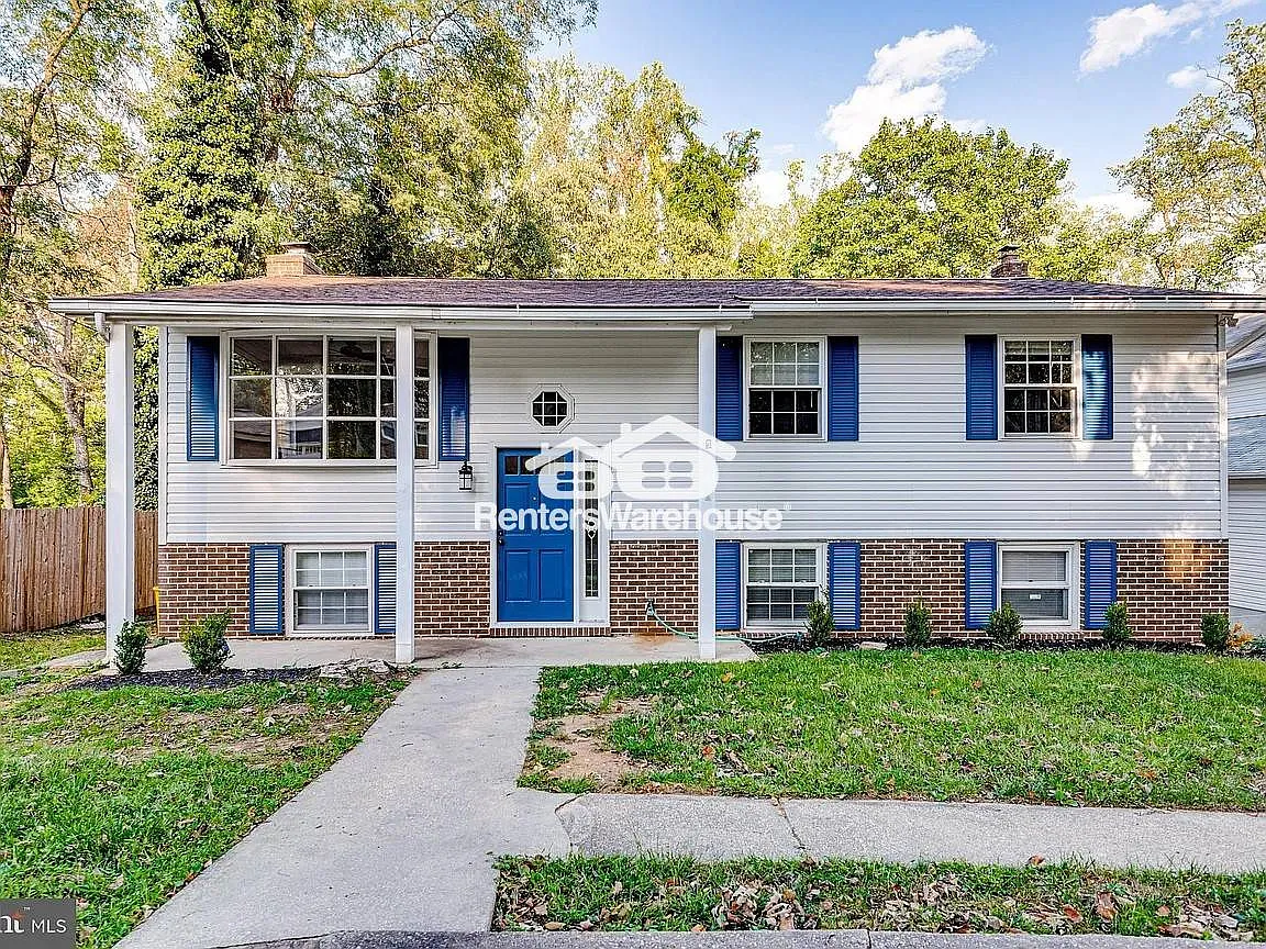Available Now - Broadneck Schools -Cape St Clair — Photo 1
