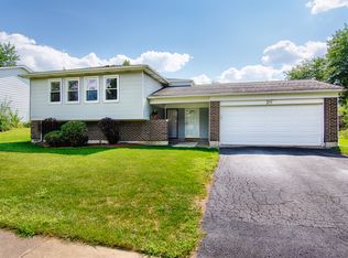 391 Tarrington Way, Bolingbrook, IL 60440
