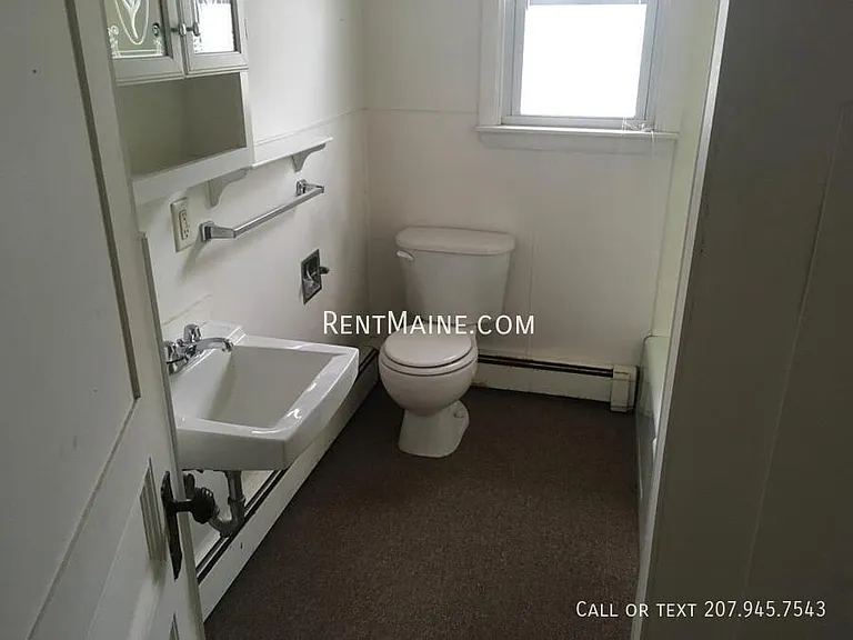 699-701 Main St #2 — Photo 9