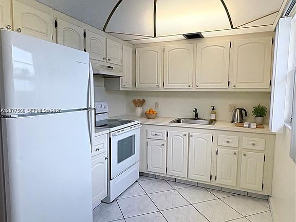 5th image of 100 SW 132nd Way APT 310K
